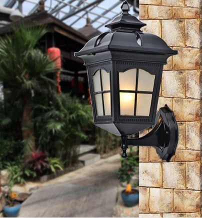 Villa Fence Lights