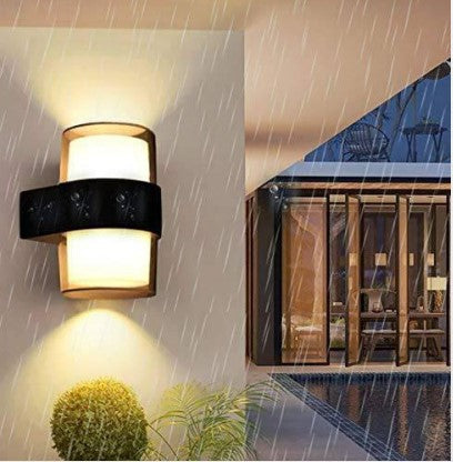 Outdoor LED wall light