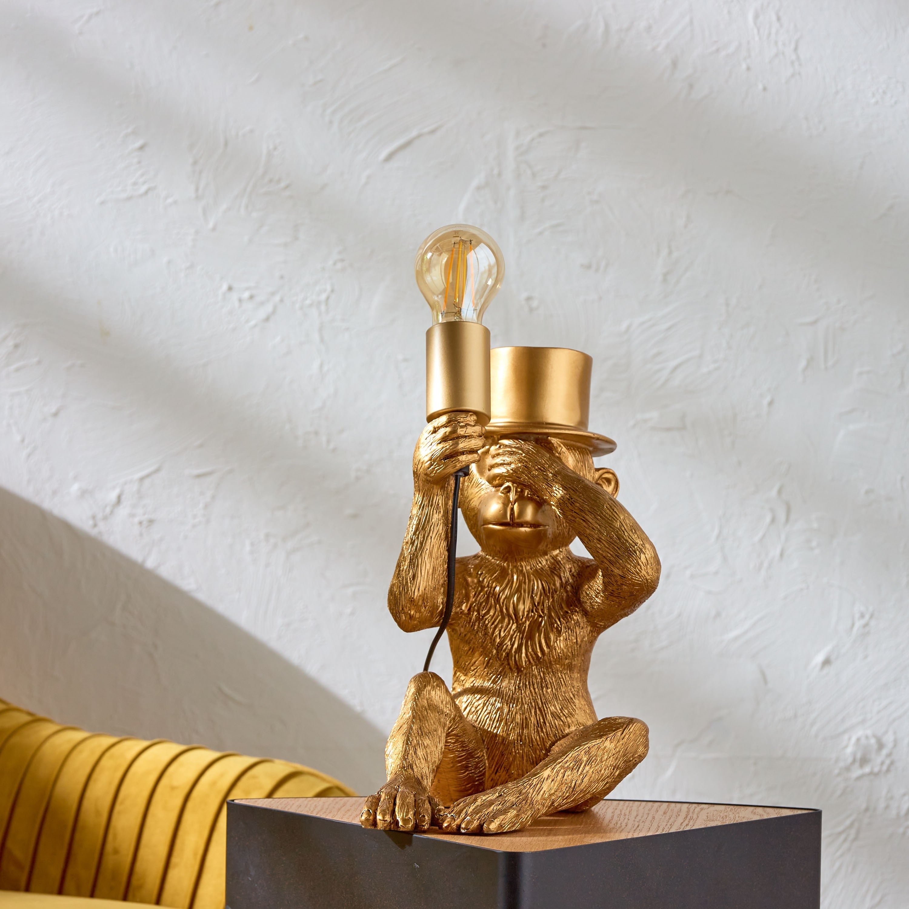 Frolic Resin Table Lamp - 32 cm