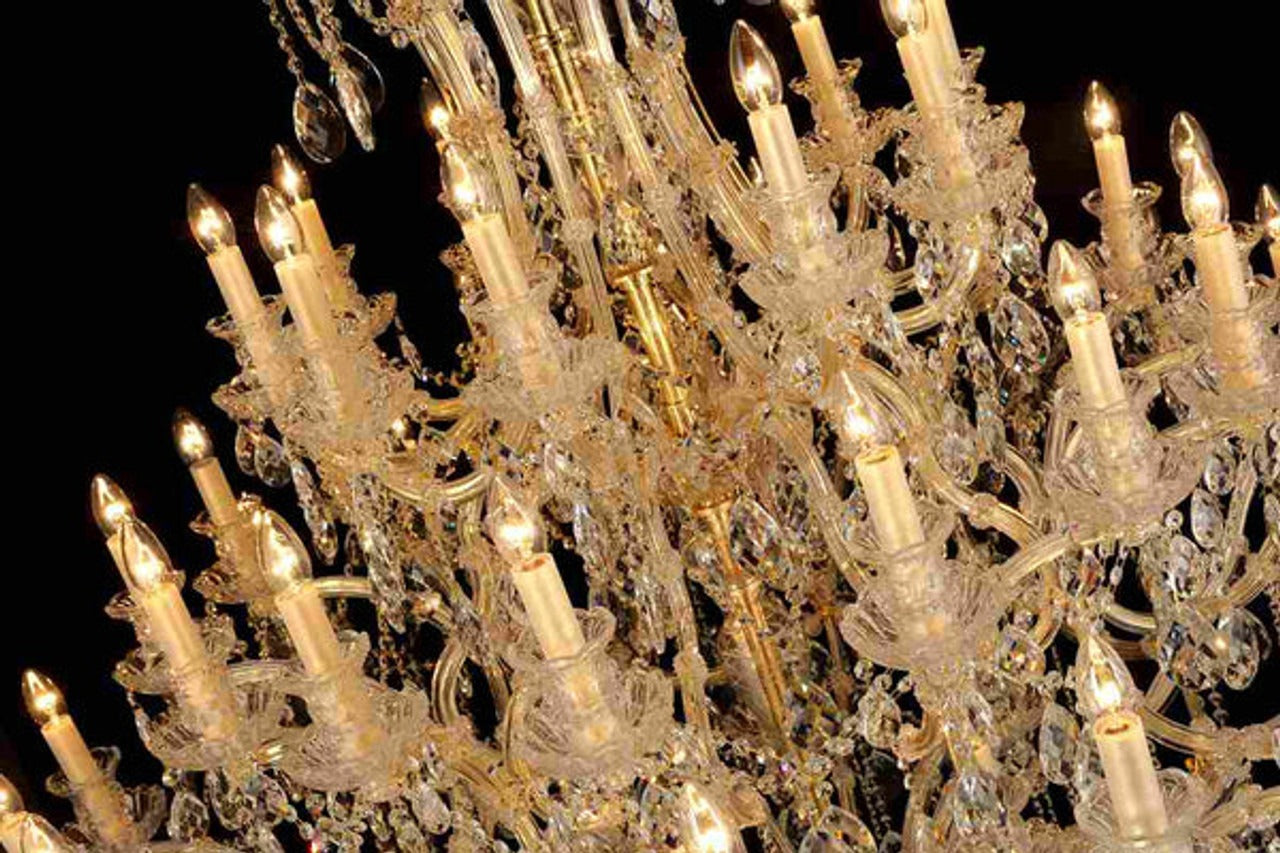 Signature Chandelier Light